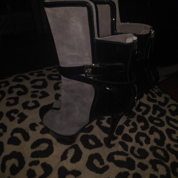 Gianmarco Lorenzi grey Suede and black Patent leather open toe bootie - Picture 8 of 10